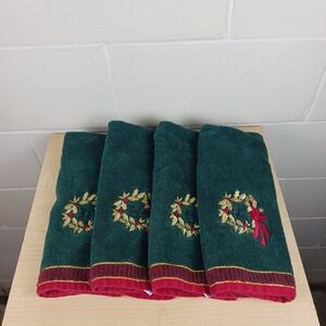 4 Gold Holiday Wreath Bath Towels Green Christmas Bathroom Cotton USA by Santens